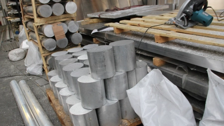 Alüminyum Çubuk - Mersin Stell - Endüstriyel Malzeme Tedarikçisi Mersin Çelik (Demir Çelik, Sac, Boru, Alüminyum)